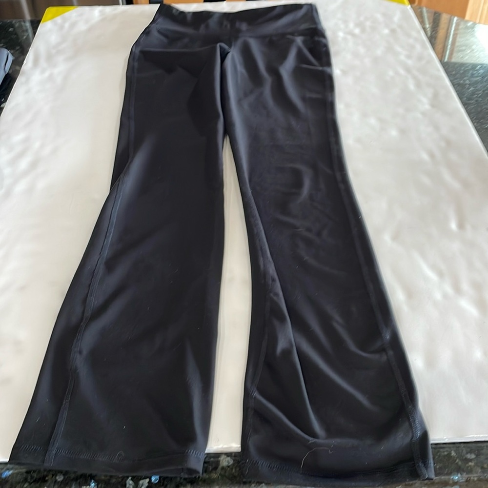 Old navy yoga pants size medium